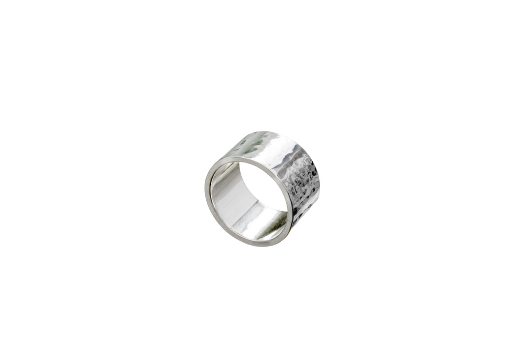 Round hammered Silver Ring
